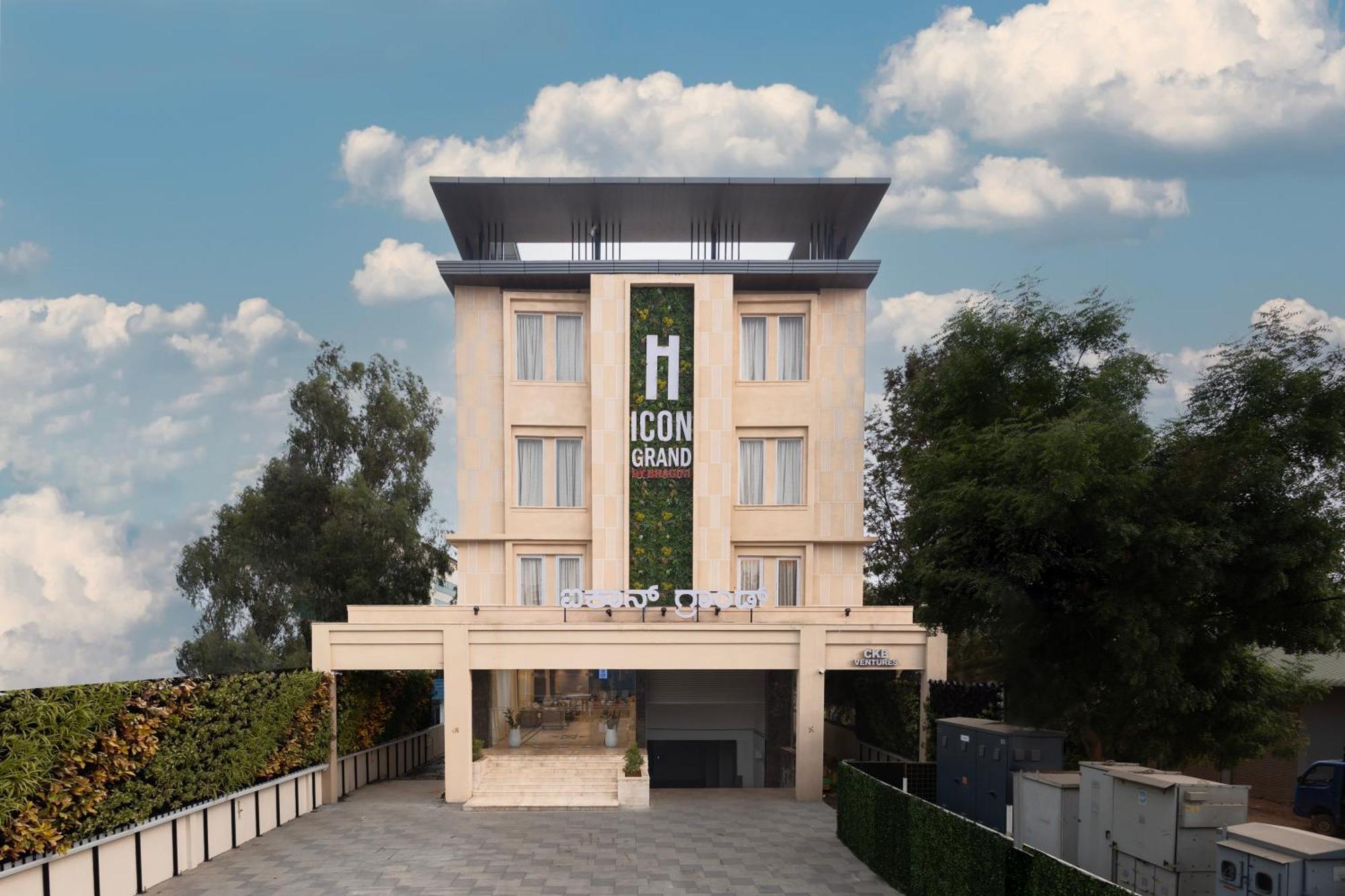 Icon Grand Hotel By Bhagini Bangalore Esterno foto