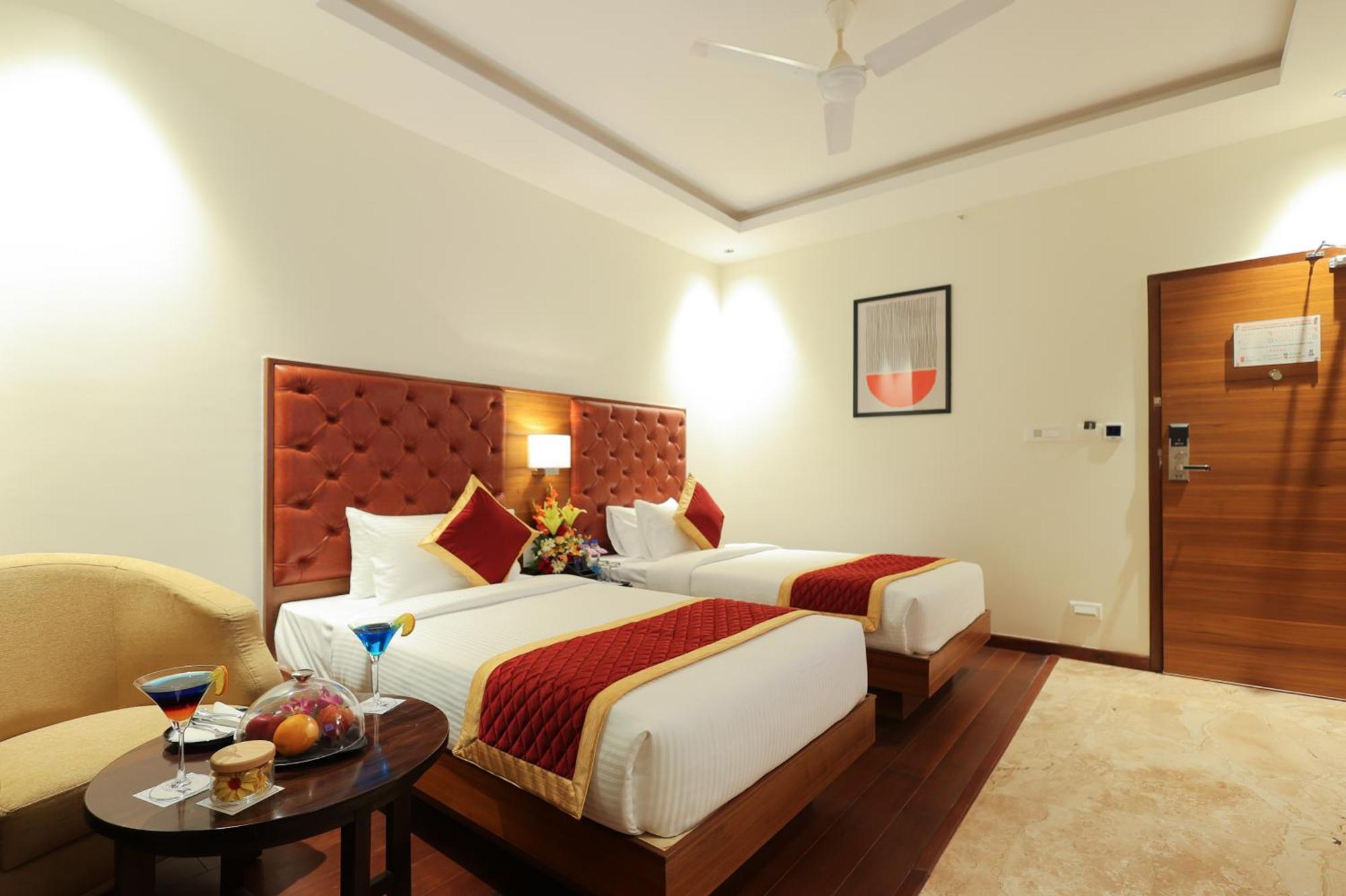 Icon Grand Hotel By Bhagini Bangalore Esterno foto