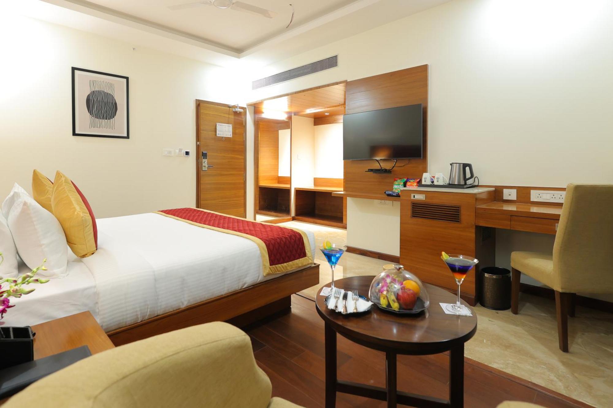 Icon Grand Hotel By Bhagini Bangalore Esterno foto