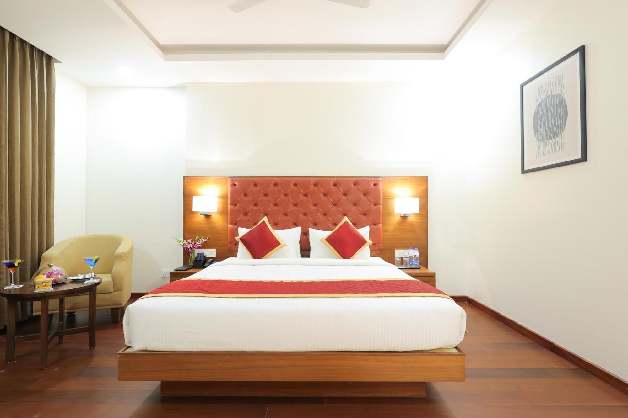 Icon Grand Hotel By Bhagini Bangalore Esterno foto