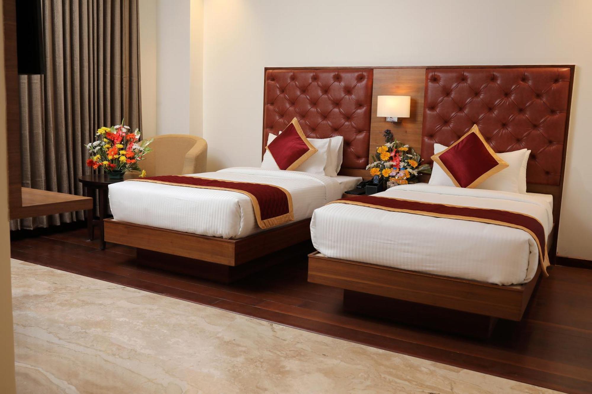 Icon Grand Hotel By Bhagini Bangalore Esterno foto