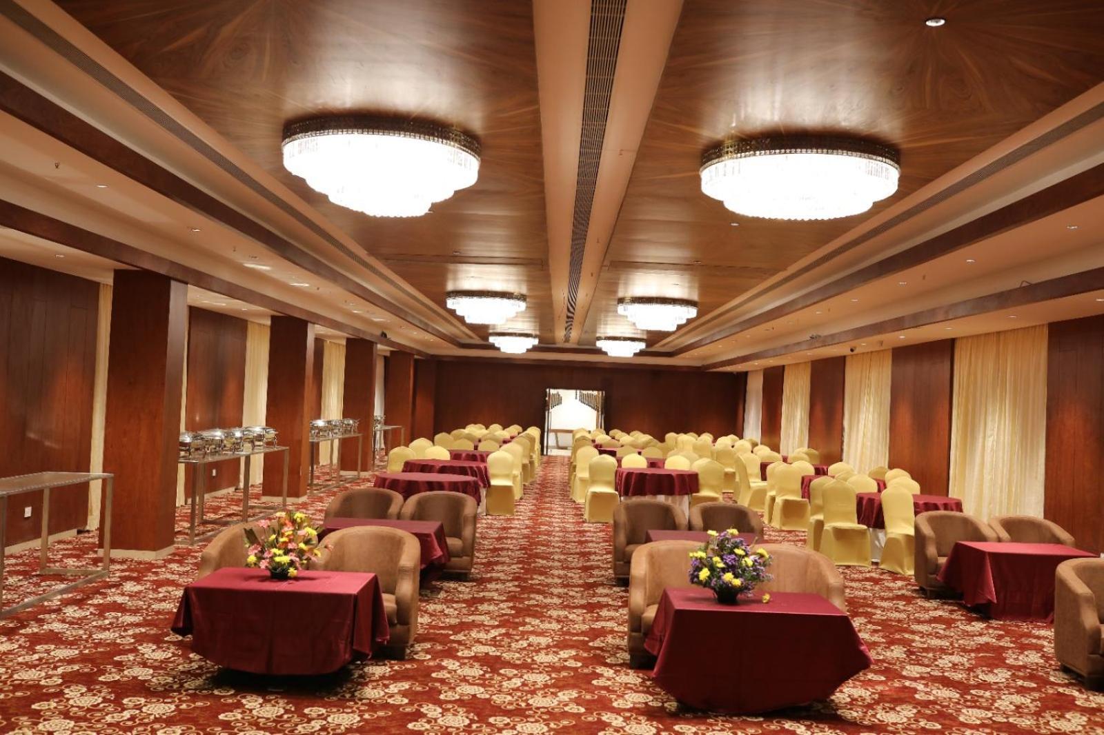 Icon Grand Hotel By Bhagini Bangalore Esterno foto