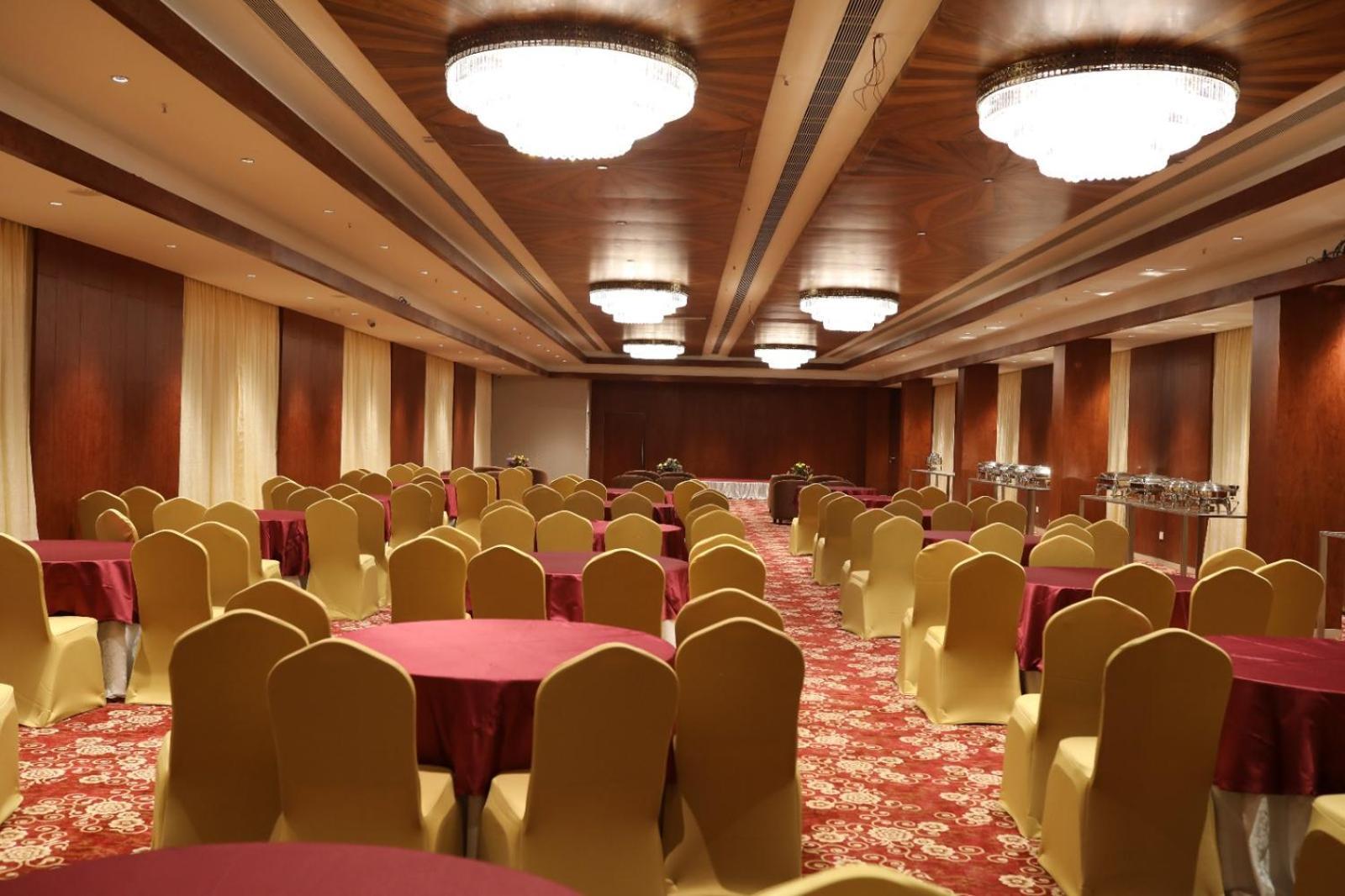 Icon Grand Hotel By Bhagini Bangalore Esterno foto